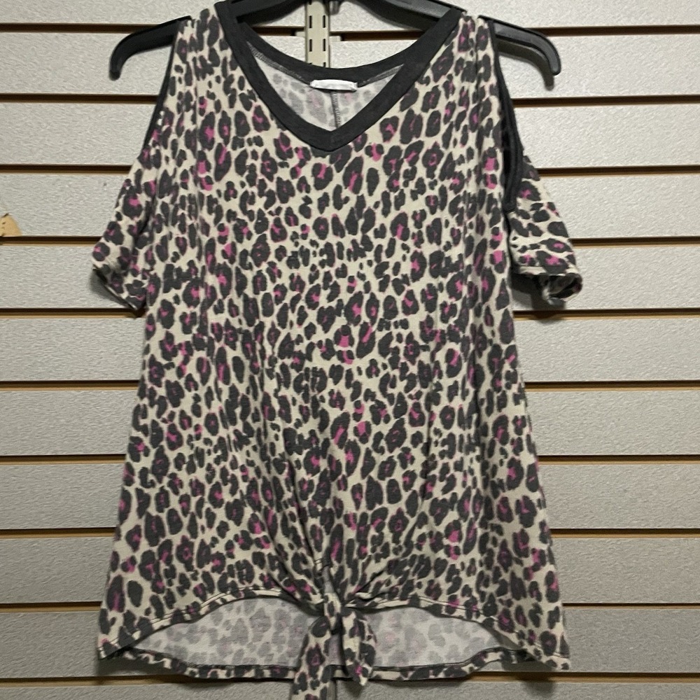 First Love By‎ Lovelyn Multicolored Leopard Cheetah V Neck Cold Shoulder Shirt S